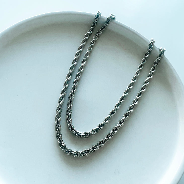 DOUBLE ROPE NECKLACE