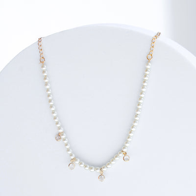 PEARLS & CRYSTALS NECKLACE