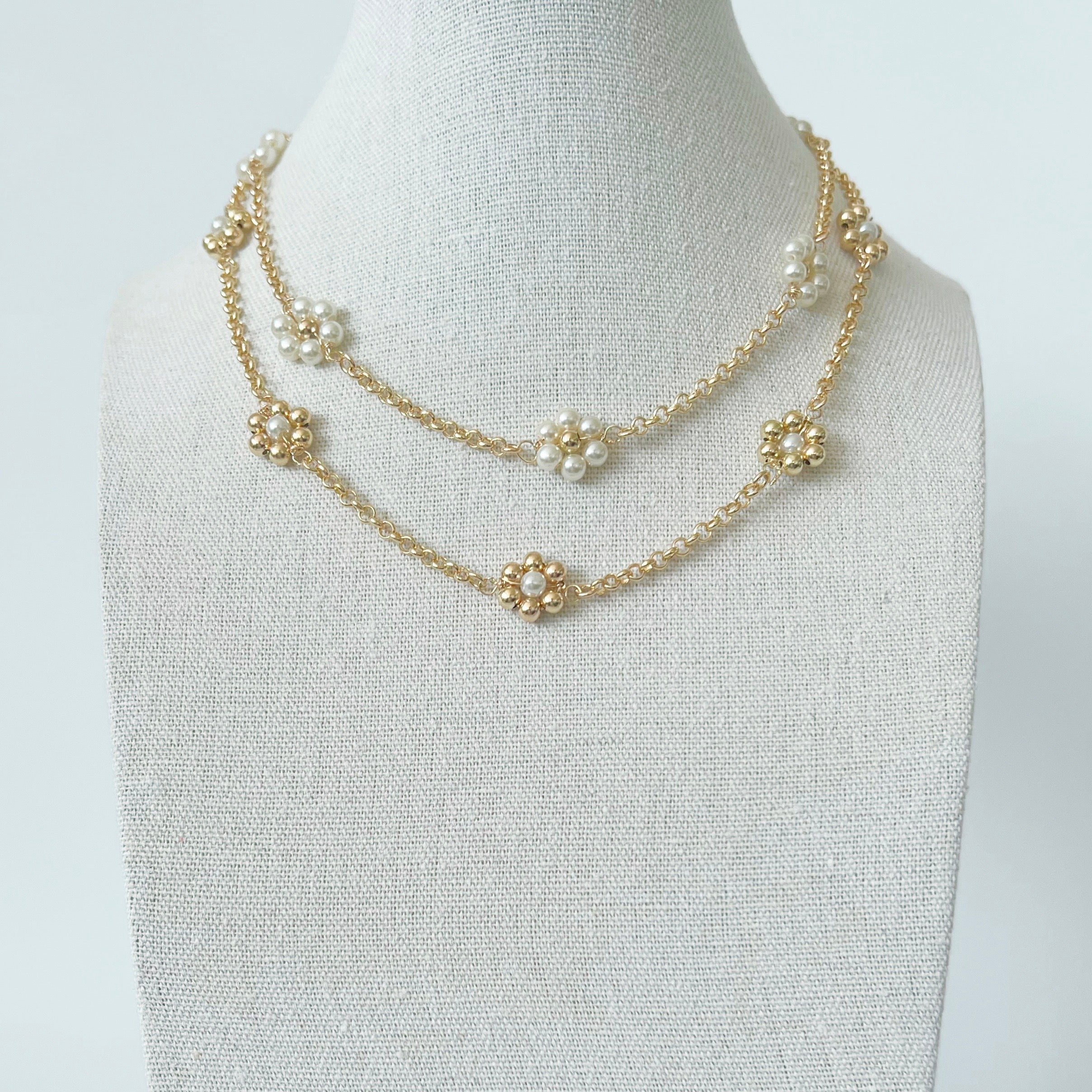 FLOWER POWER GOLD NECKLACE