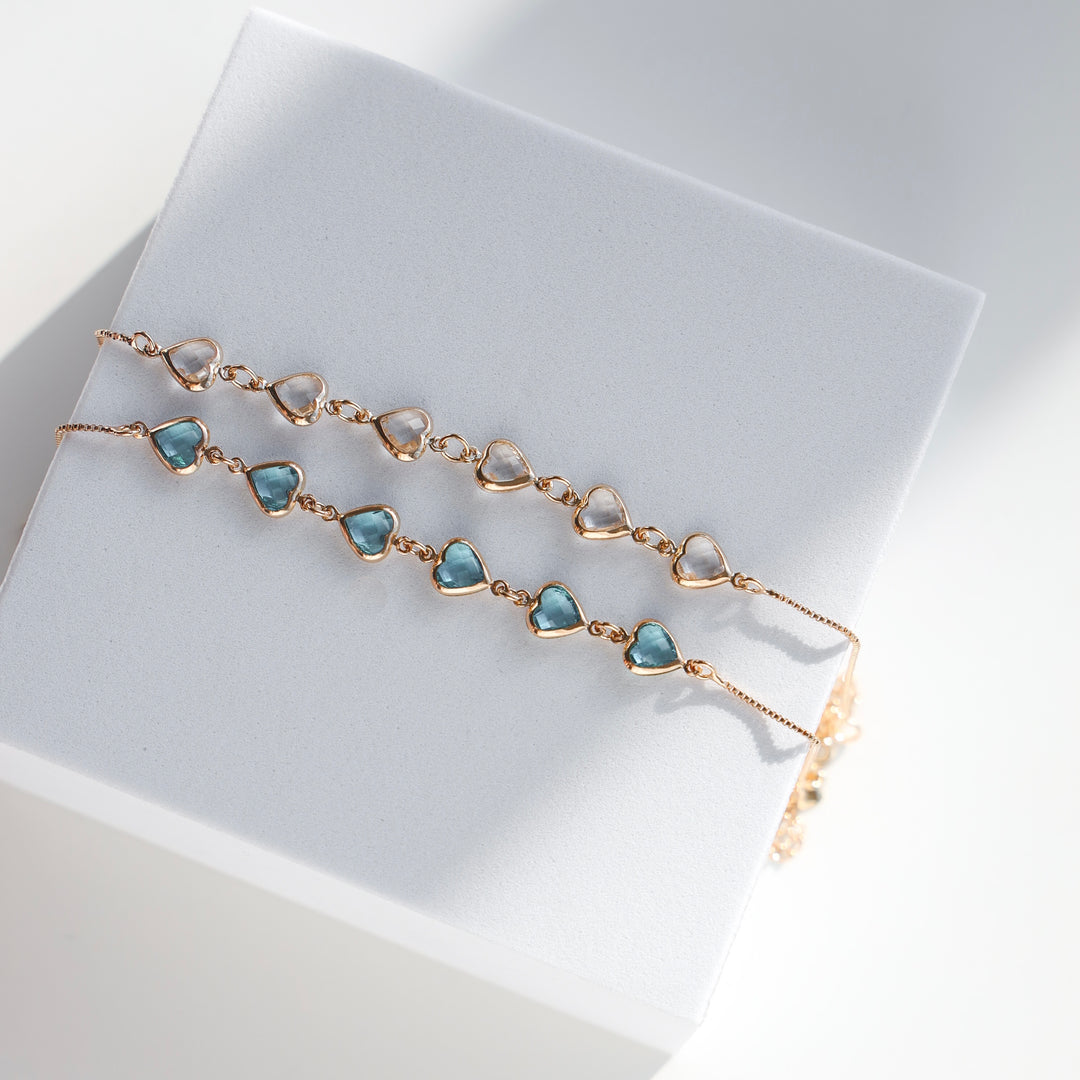 CLEAR HEARTS BRACELET