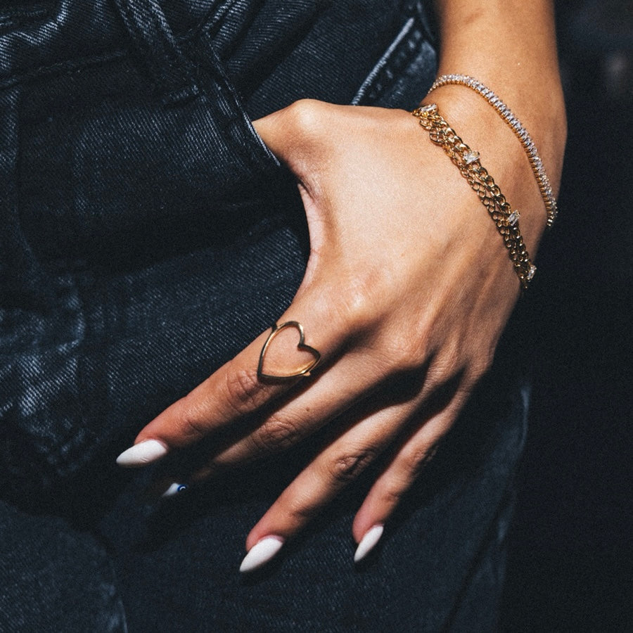 HEART SILHOUETTE RING