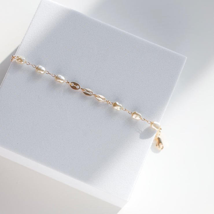 GUCCI PEARLS BRACELET