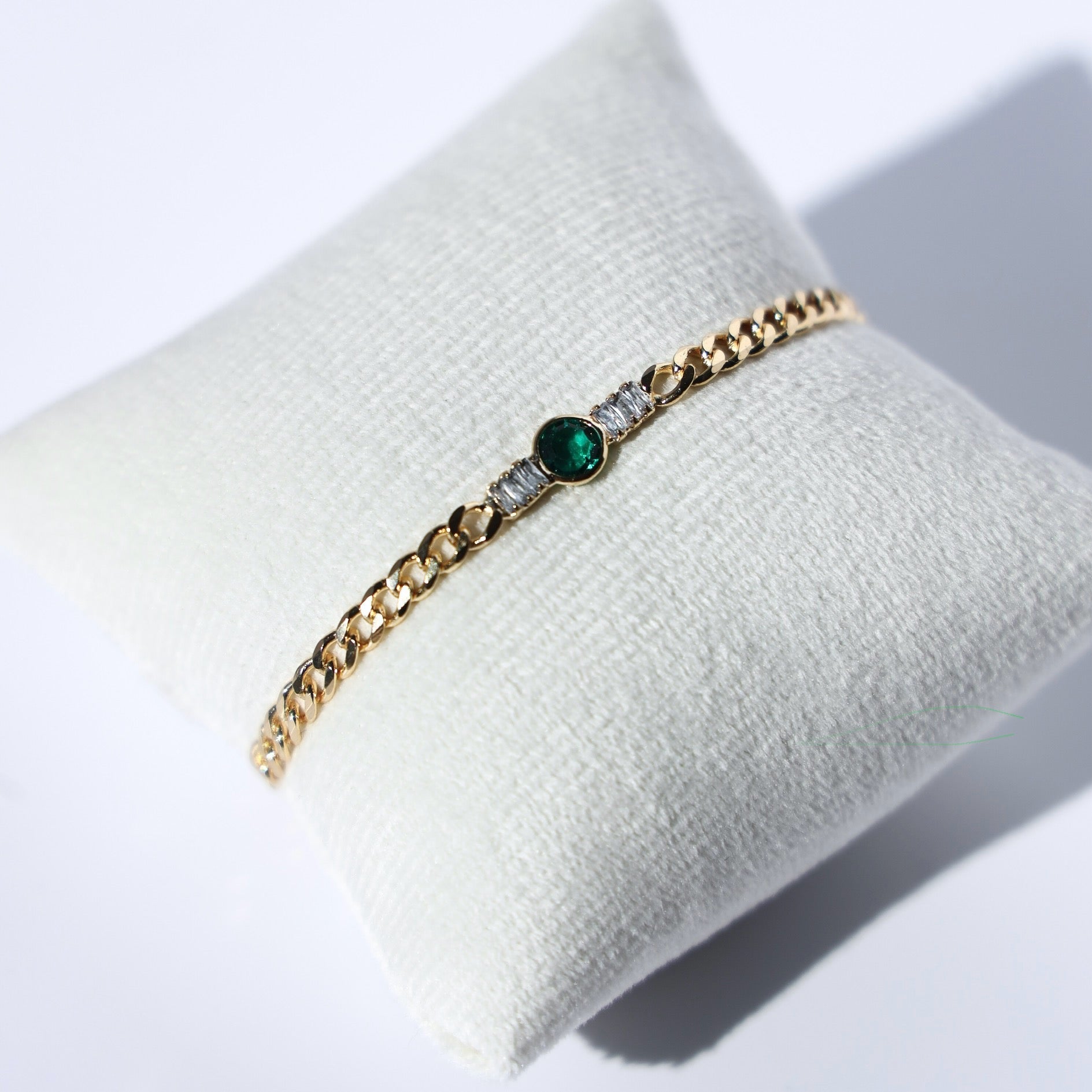 EMERALD CENTER BRACELET