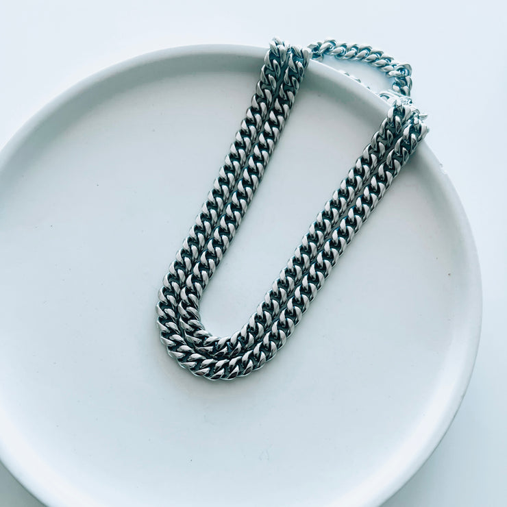 BAILALO NECKLACE