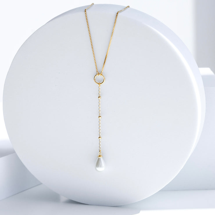 PERLA LARIAT NECKLACE
