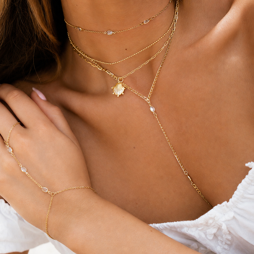 Isabela Hand-chain