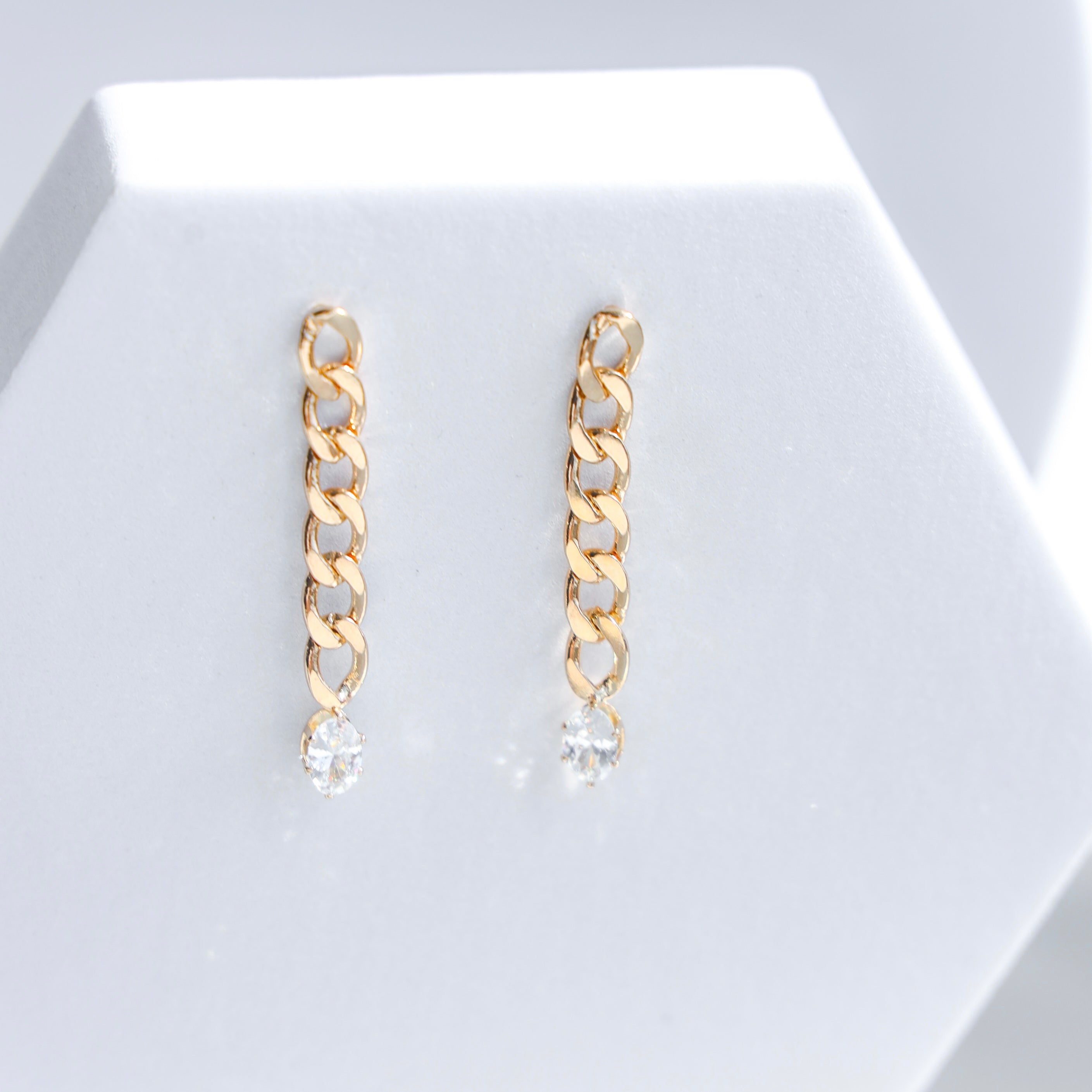 CUBANA CHAIN DIAMOND EARRINGS