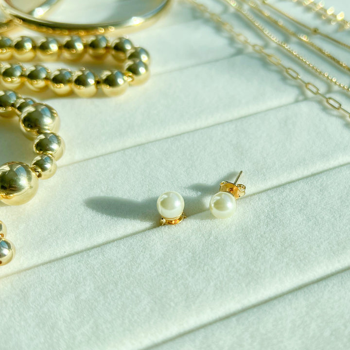 PEARL STUDS