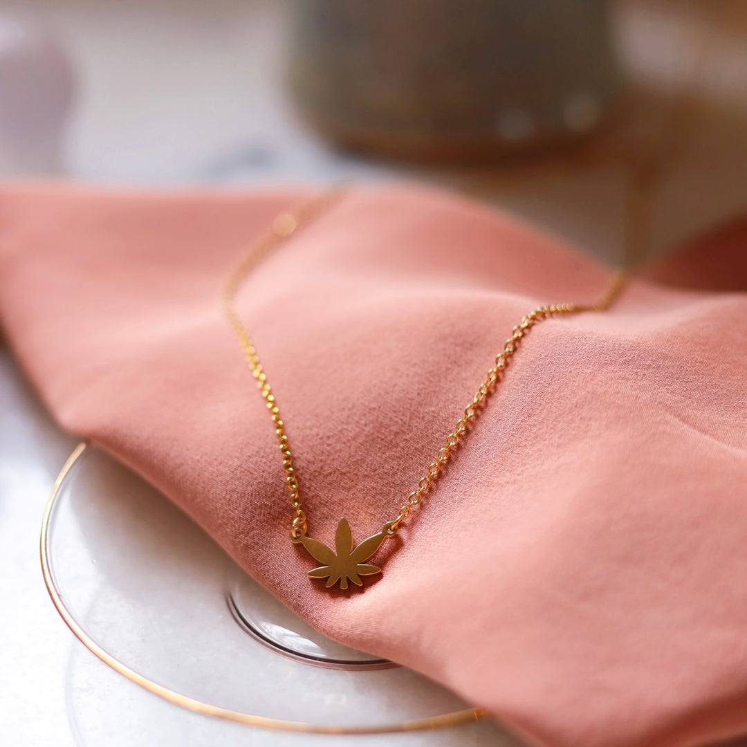 Litty Necklace