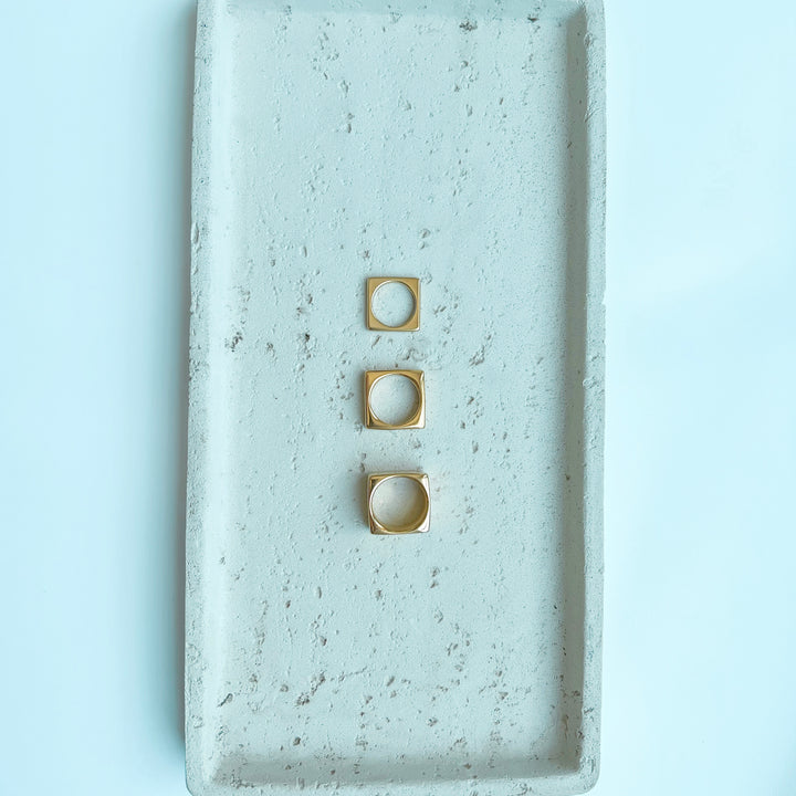 SQUARE RING