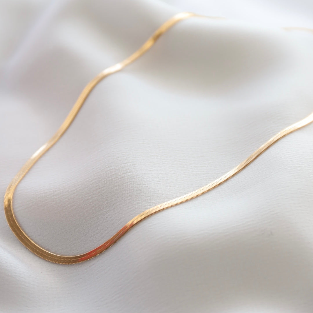Thin Snake Necklace
