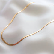 THIN SNAKE NECKLACE