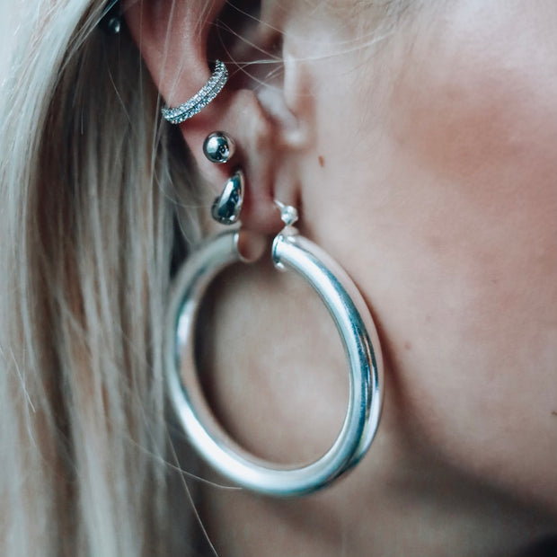 - ZABE HOOPS -