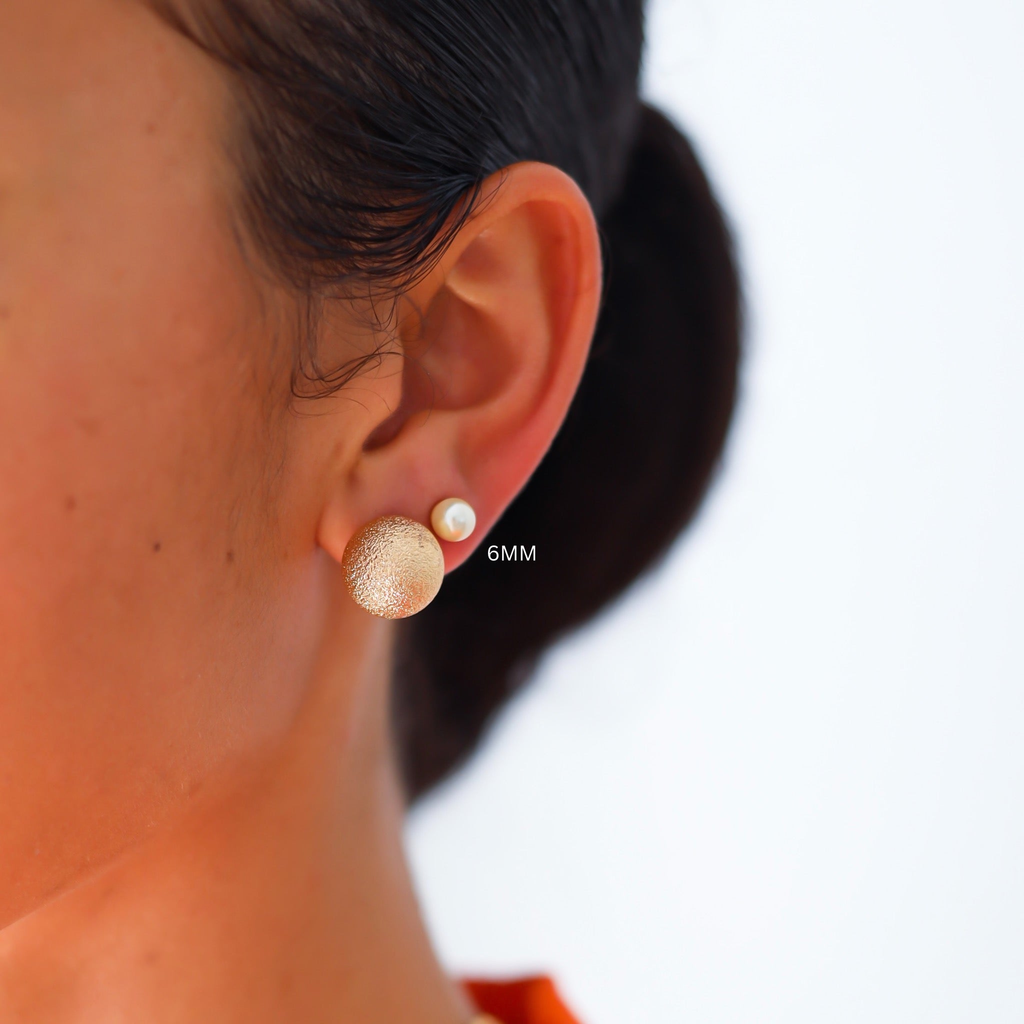 PEARL STUDS