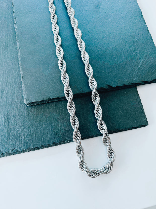 SOLO TU NECKLACE